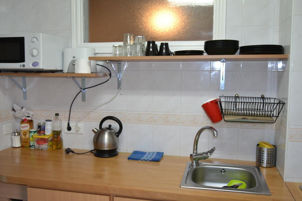 Hostal Gonzalez มาร์เบยา ภายนอก รูปภาพ