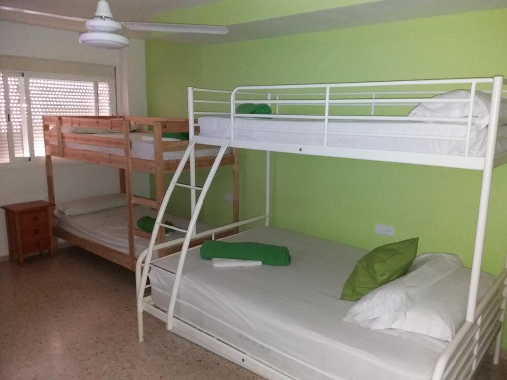 Hostal Gonzalez มาร์เบยา ภายนอก รูปภาพ