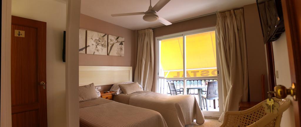 Hostal Gonzalez มาร์เบยา ภายนอก รูปภาพ
